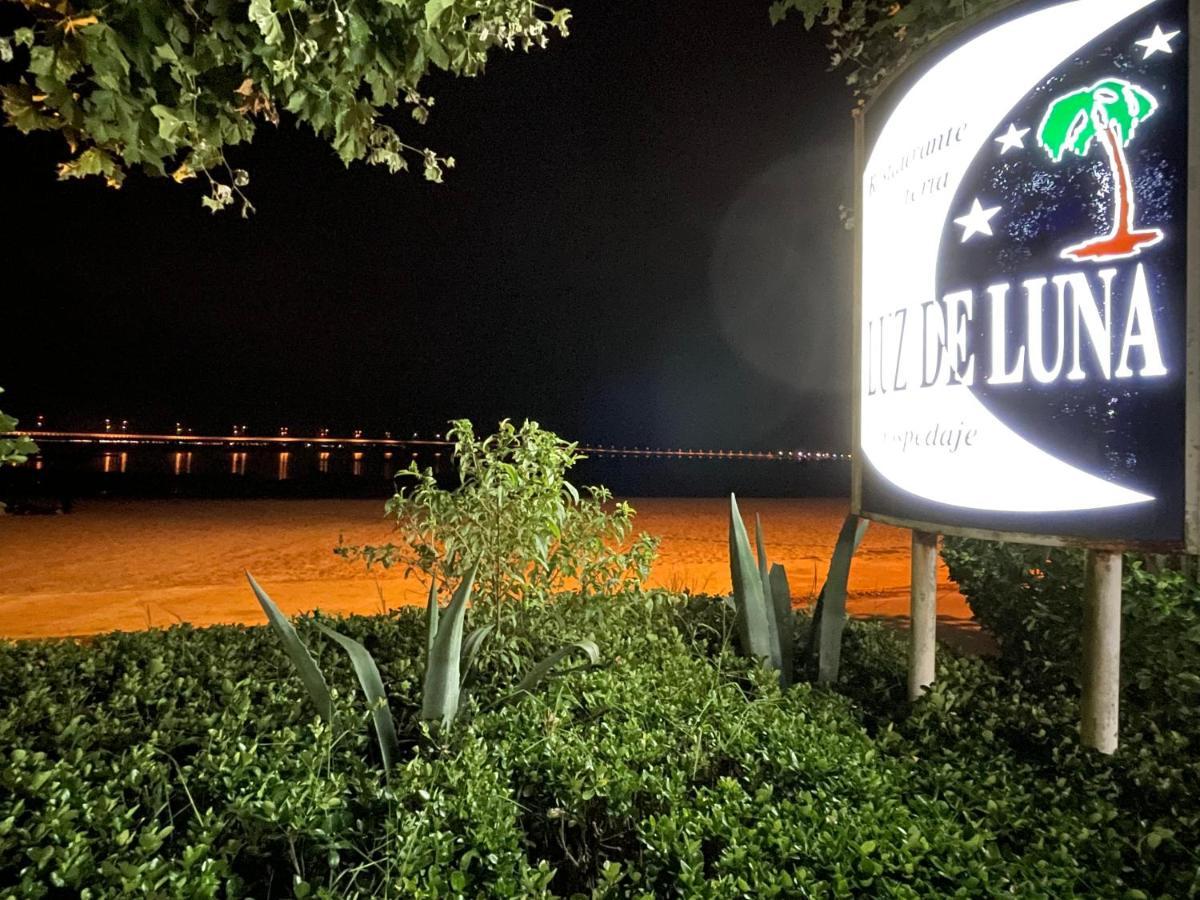 Hostal Restaurante Luz De Luna Villanueva De Arosa Kültér fotó
